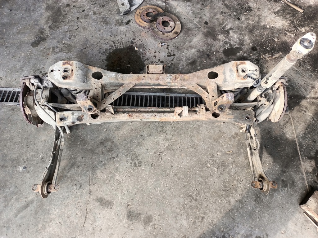 фото №1, Балка задняя подвеска mazda 3 bl