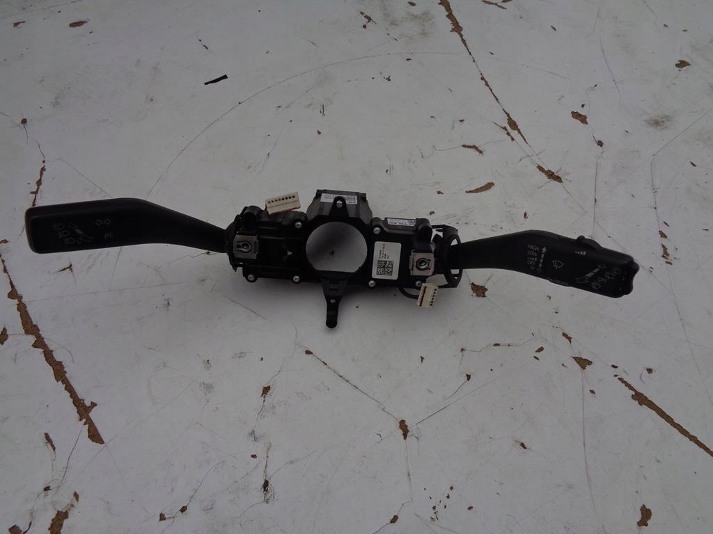 фото №1, Переключатель 5k0953521bj skoda octavia 2 ii fl