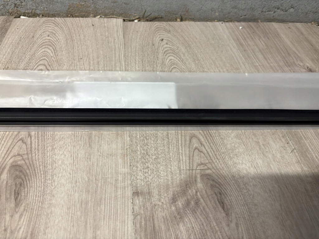 Lexus gx460 молдинг прокладка уплотнитель левый перед 75712-60091 с Разборки