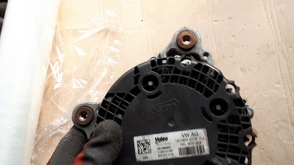 фото №6, A4 b9 8w генератор 2.0 tdi 04l903024 a5 8w