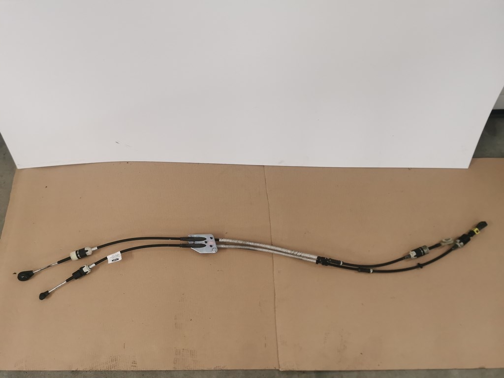 Купити Ford fiesta mk7 lift 1.0 eco. троси перемикання передач