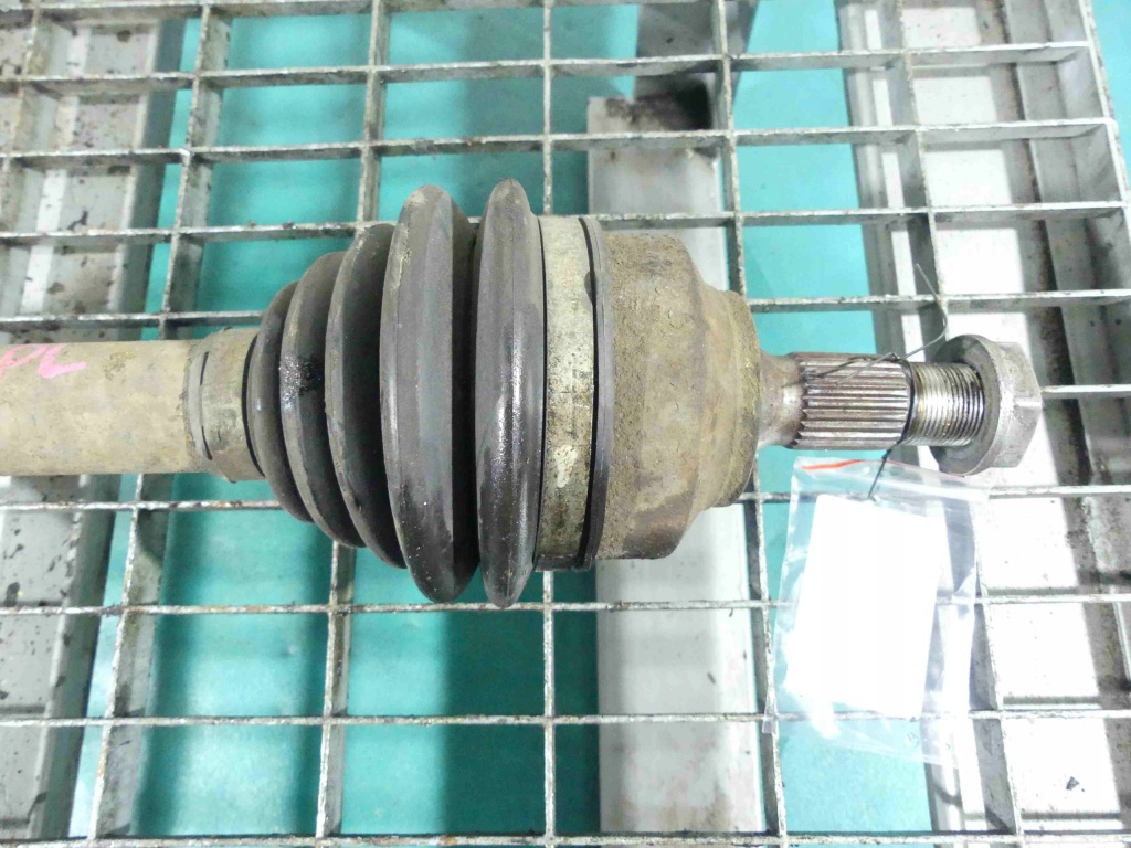 фото №2, Привідний вал ліва peugeot 207 1.6 thp механічна коробка передач