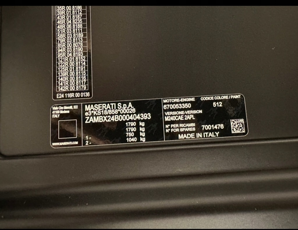 Купити Maserati mc20 20 передня капот передня частина bonnet 670053350