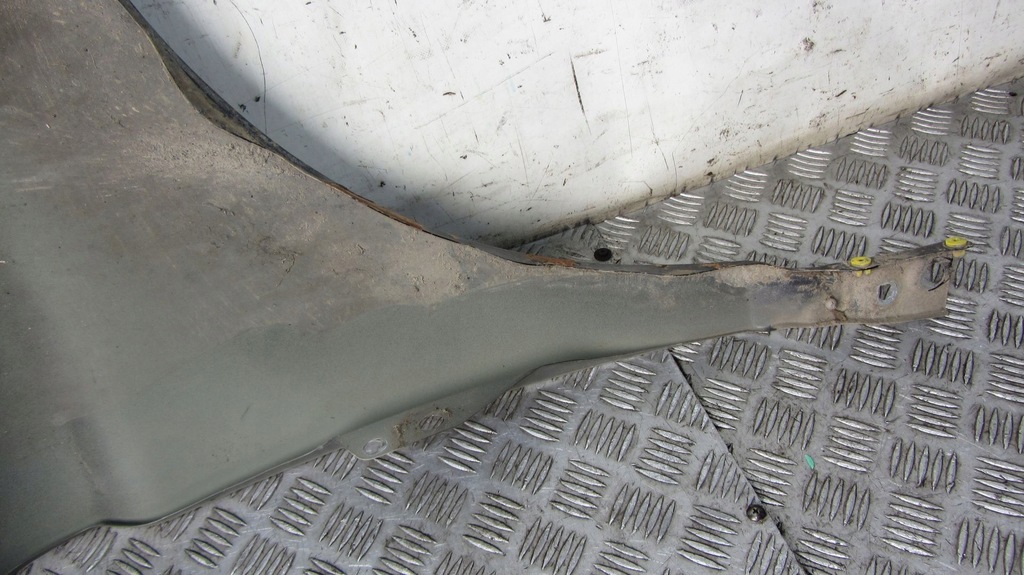 фото №8, Volvo xc60 крыло левый перед 717- 08-13