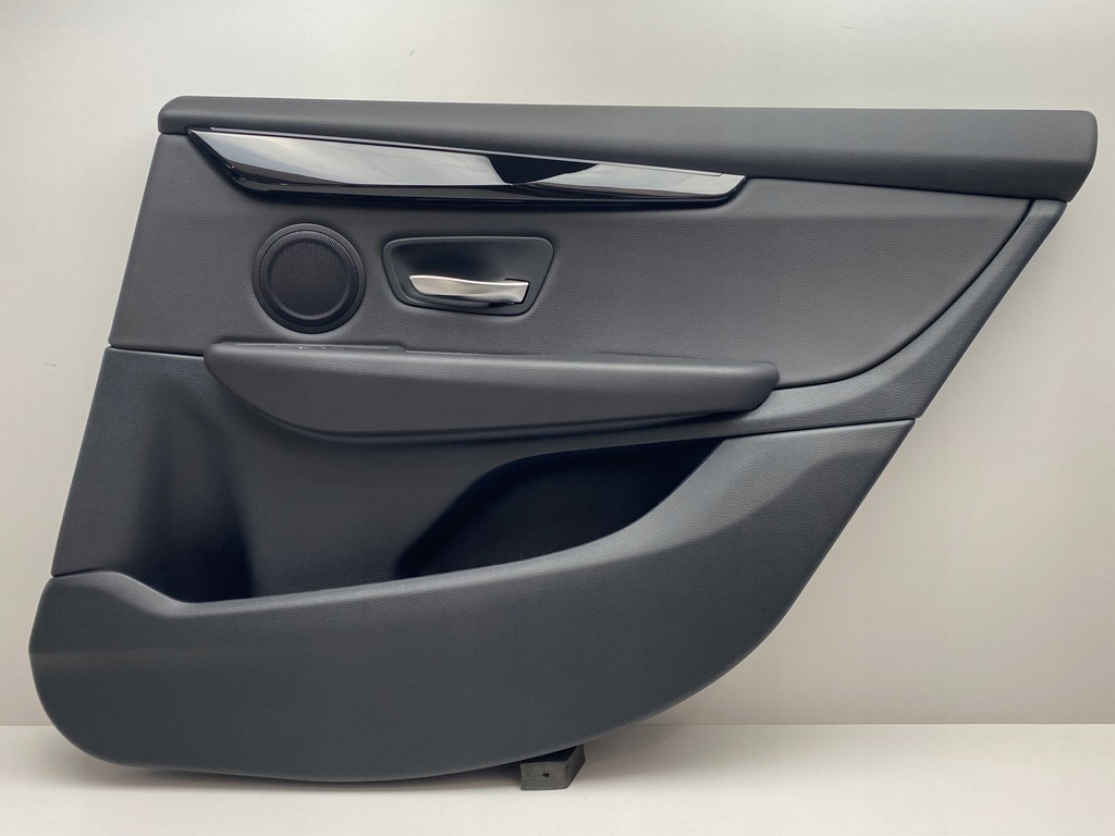 фото №1, Bmw 2 f46 обшивка оббивка двері piano black