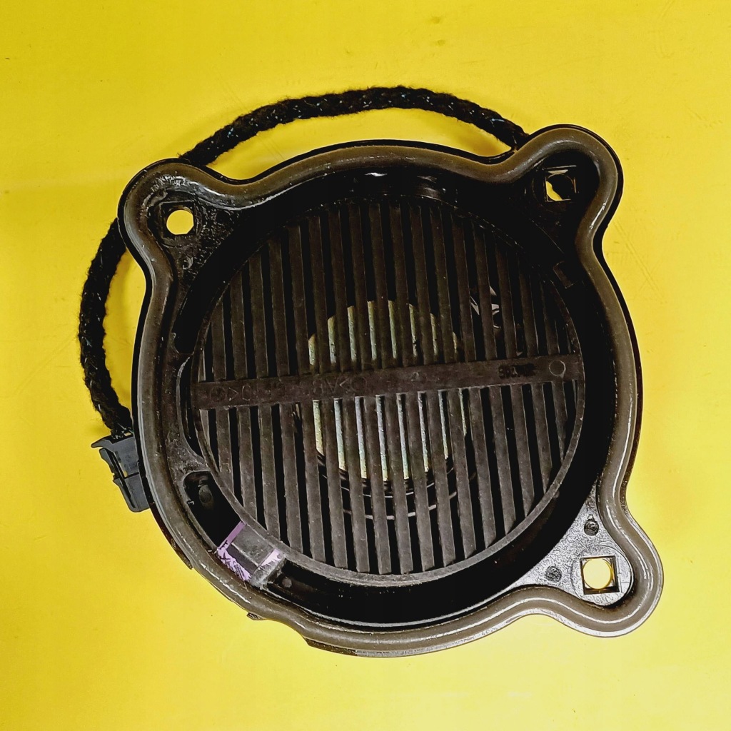 Динамик правый задний  mercedes-benz a w168 a1688200602 nr453 Недорого