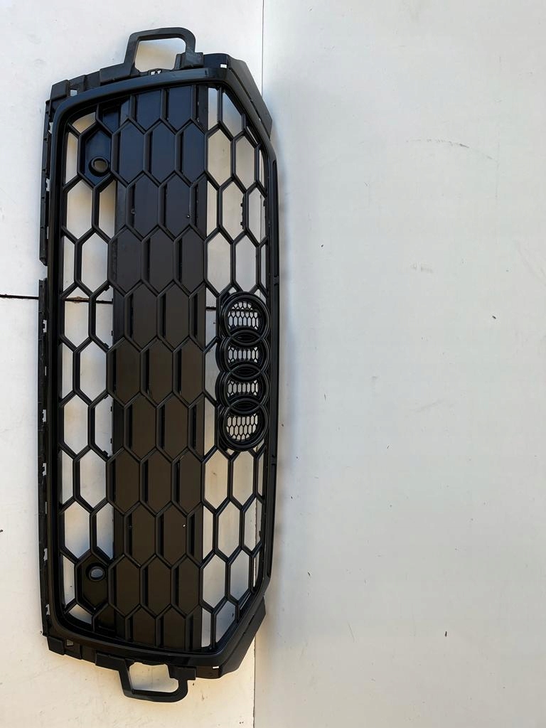 Audi a5 рестайлінг  s-line решітка радіатора решітка  8w6853651 bl Оригінал