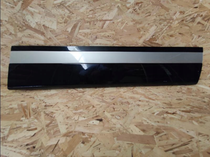 фото №2, Молдинг дверь land range rover velar j8a2-21064-b