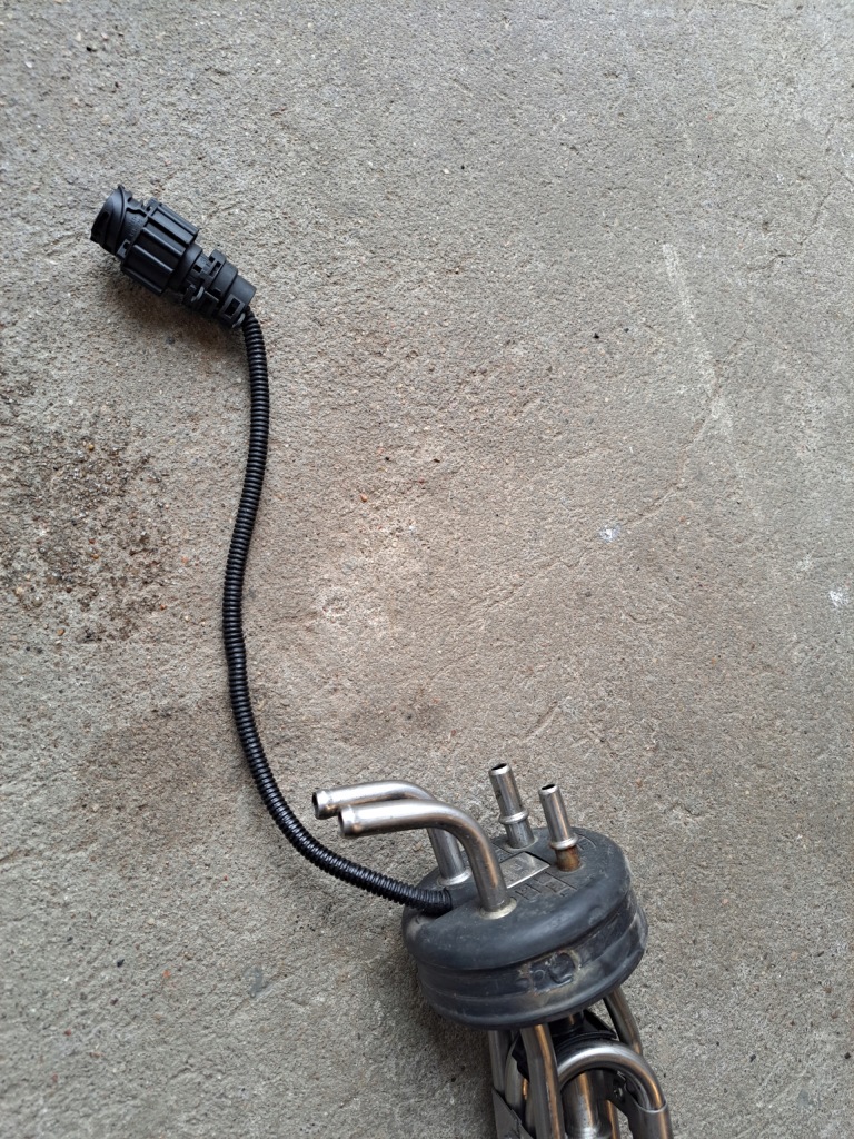 фото №2, Маслоприймач adblue ad blue volvo fh fm fe renault premium magnum dxi low кришка