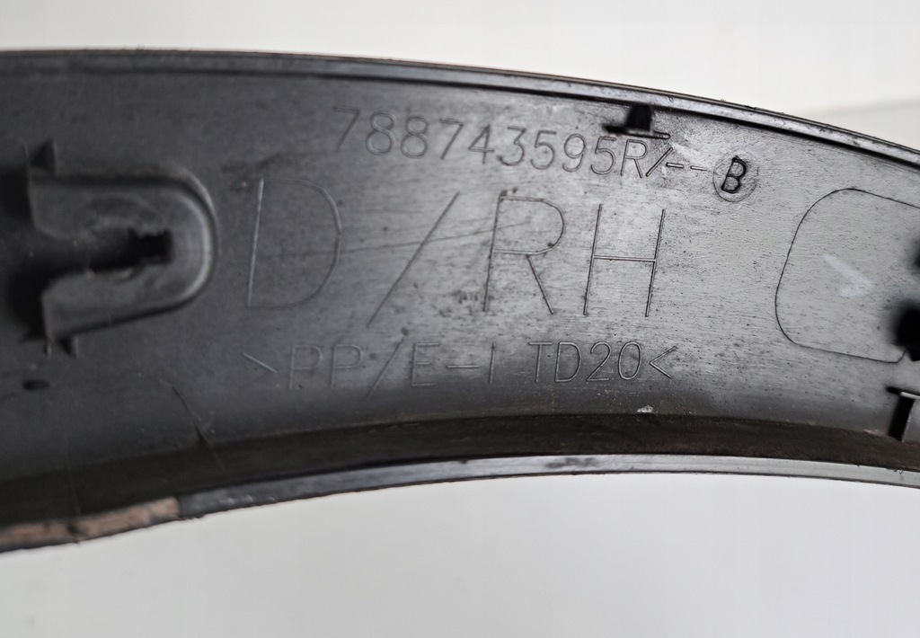 фото №7, Renault kadjar накладка крила задня правий 788743595r