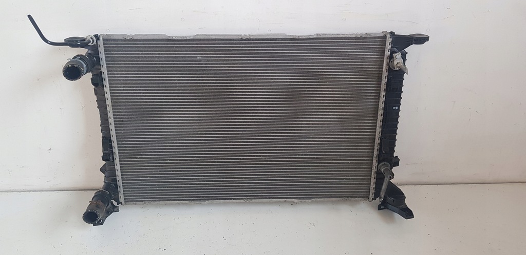 фото №1, Радиатор wody audi a4 b8 2.0 tdi автоматическая коробка передач