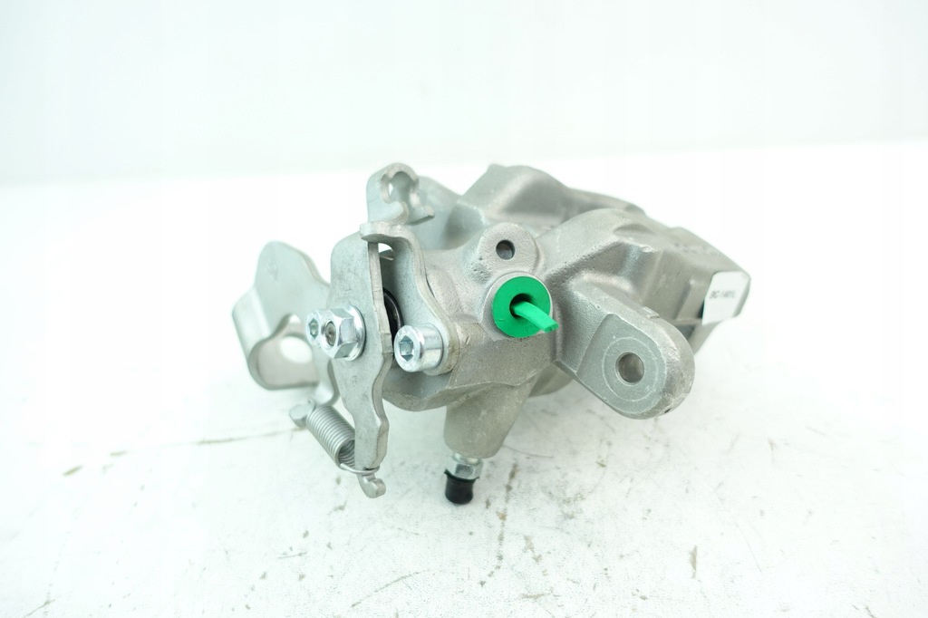 фото №16, Toyota yaris ii iq verso s суппорт задняя левый 4785052090 4785052161 tokico