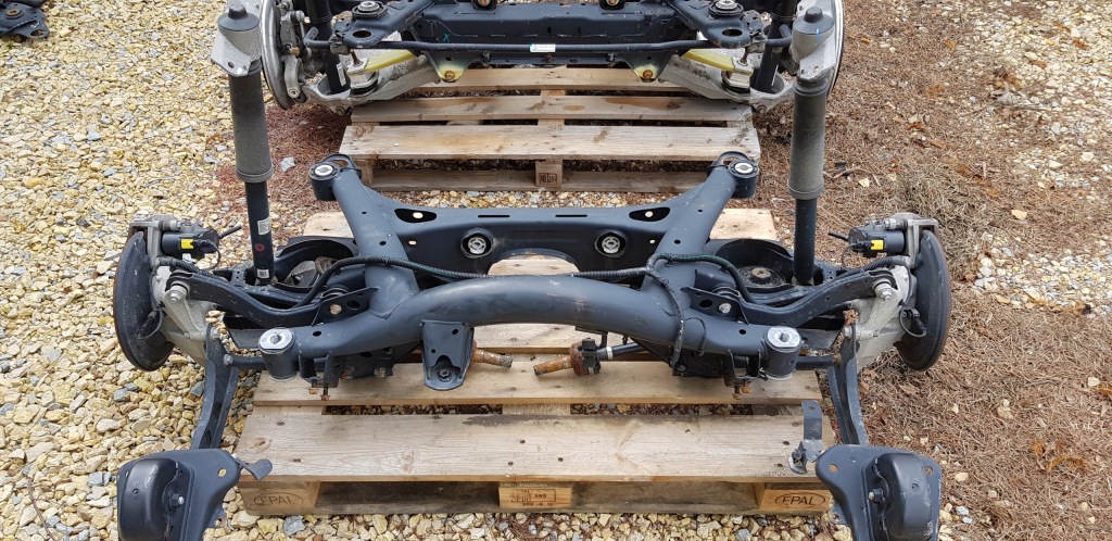 фото №1, Подвеска задние поворотный кулак рычаги volvo xc40 ii