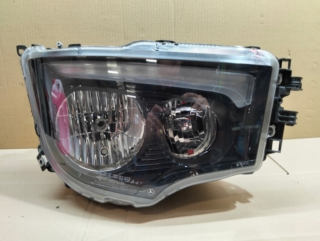 Купить Фара фара передняя правый  h7 led mercedes actros a9618202759
