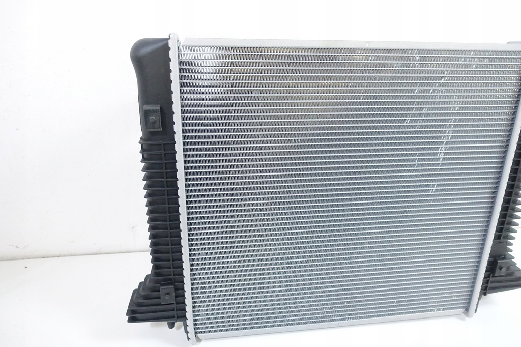 фото №12, Mercedes atego радиатор wody a9735000803 cr1217000p mahle