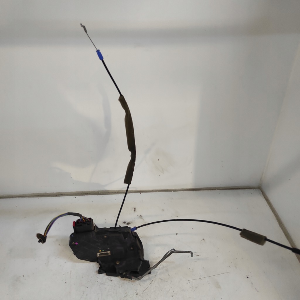 Купити Замок двері лівий перед 9pin mazda 5 2400150.03