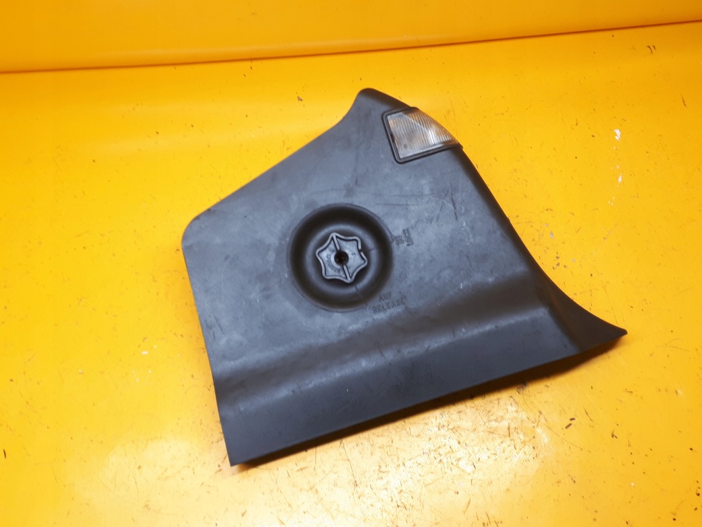 фото №1, Вкладиш лампи задня права bmw e36 compact 8pin 8357872