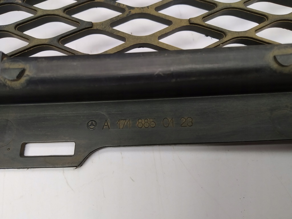 фото №14, Mercedes-benz оригінальний номер a1718850123 решітка вентиляційна, бампер