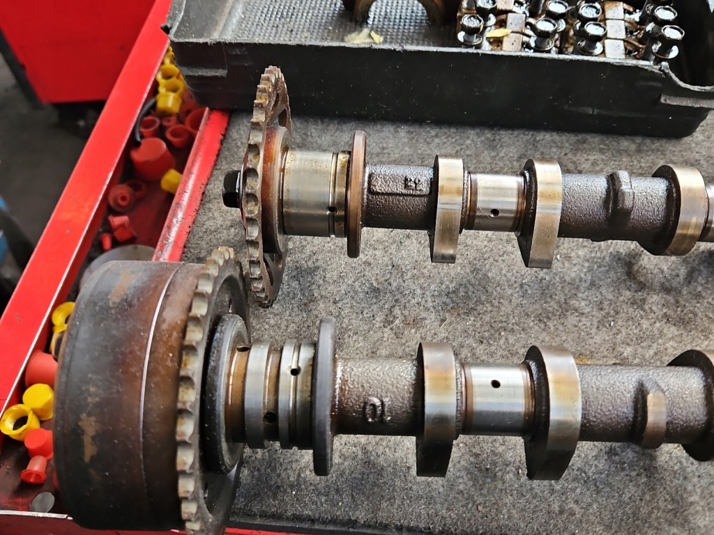 Головка валы комплект  toyota corolla e12 3zz 1.6 vvti Доставка