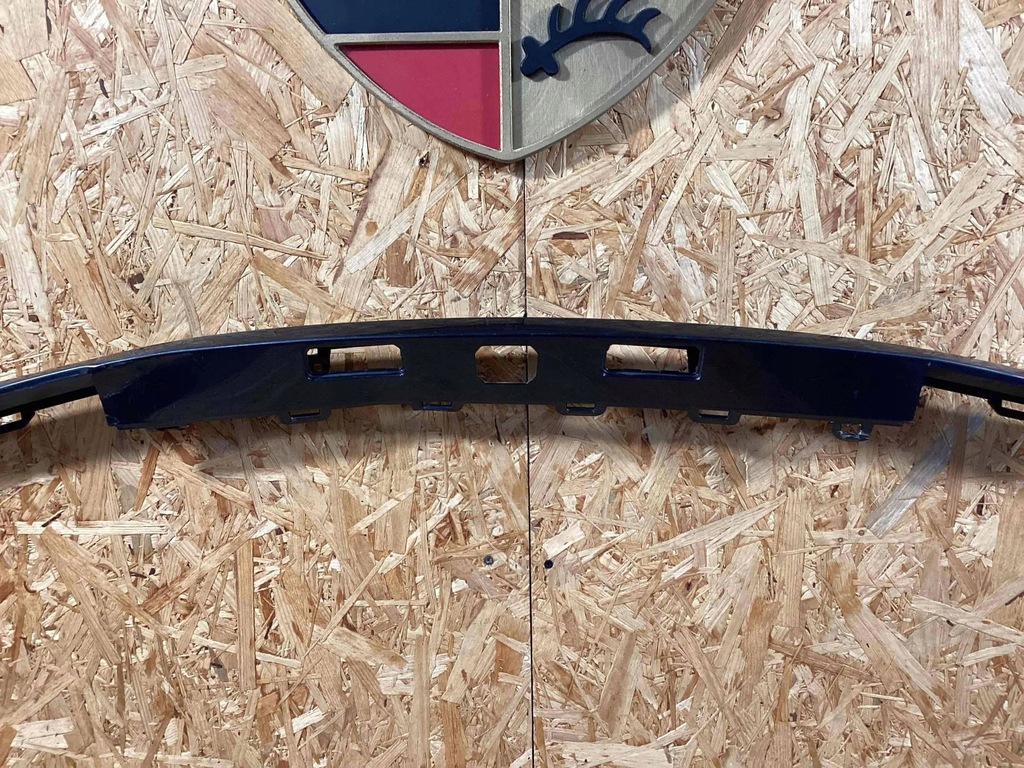 фото №7, Porsche macan 2021 с задний спойлеры