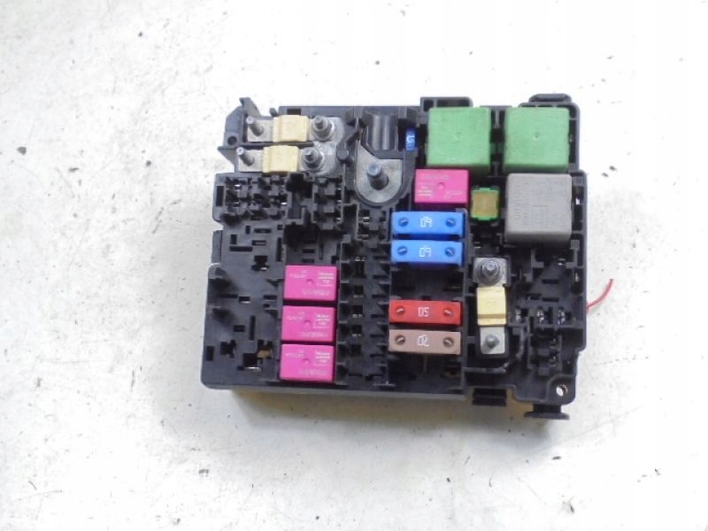 фото №8, Peugeot 301 коробка предохранителей 9804848580