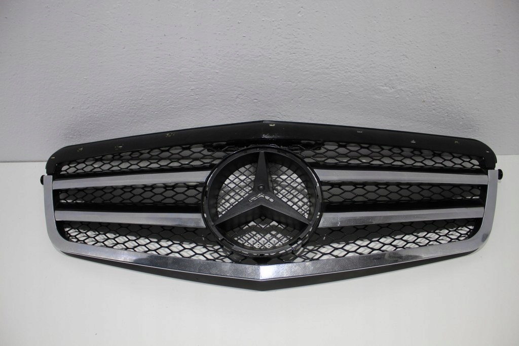 фото №1, Mercedes e212 w212 решітка радіатора оригінал