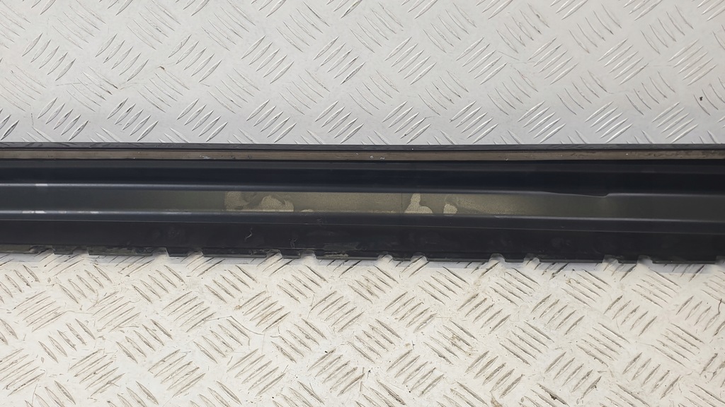 фото №9, Audi a1 82a citycarver молдинг поріг поріг правий