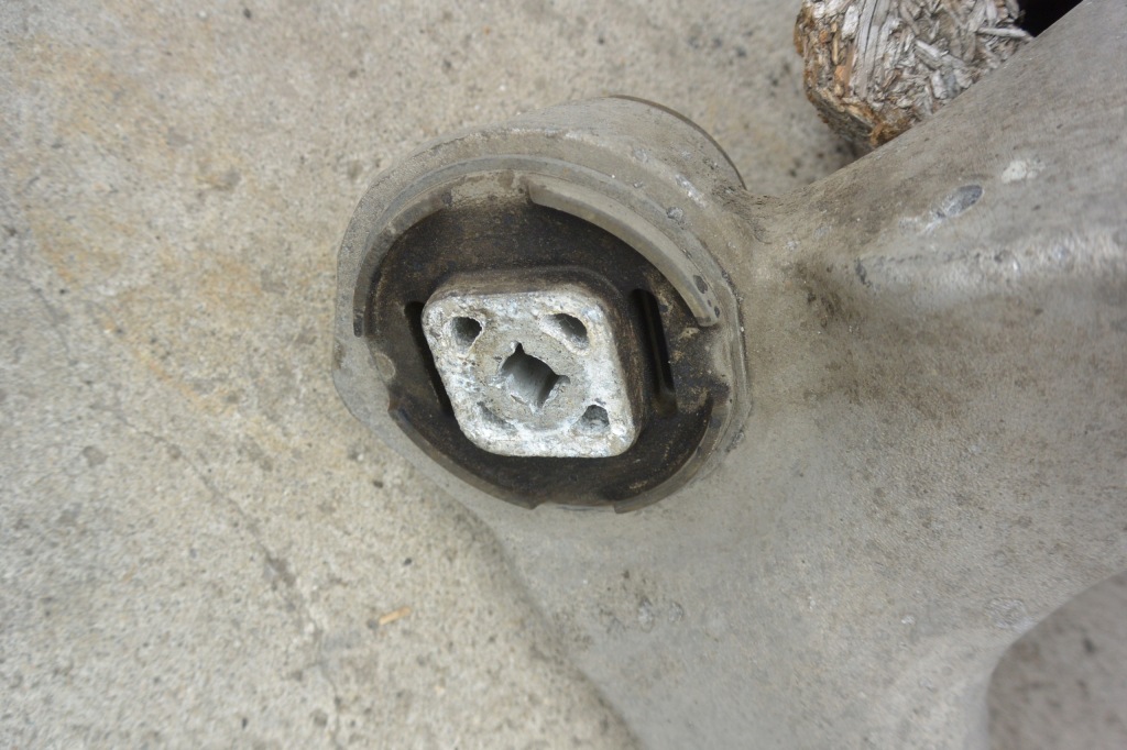 фото №11, Подрамник балка подвеска задняя tesla model s 12-16