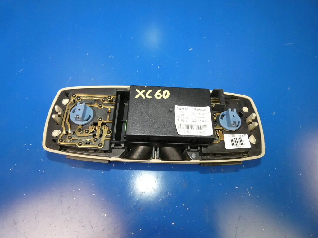 фото №2, Volvo xc60 i лампа освещение салона задняя задняя