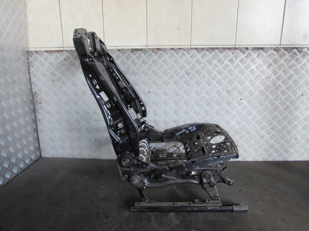 фото №8, Каркас сидіння audi a6 c8 18-23r 4k0881046d