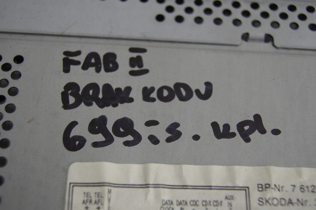 фото №10, Экран монитор навигация радио skoda fabia ii lift 3t0035191a