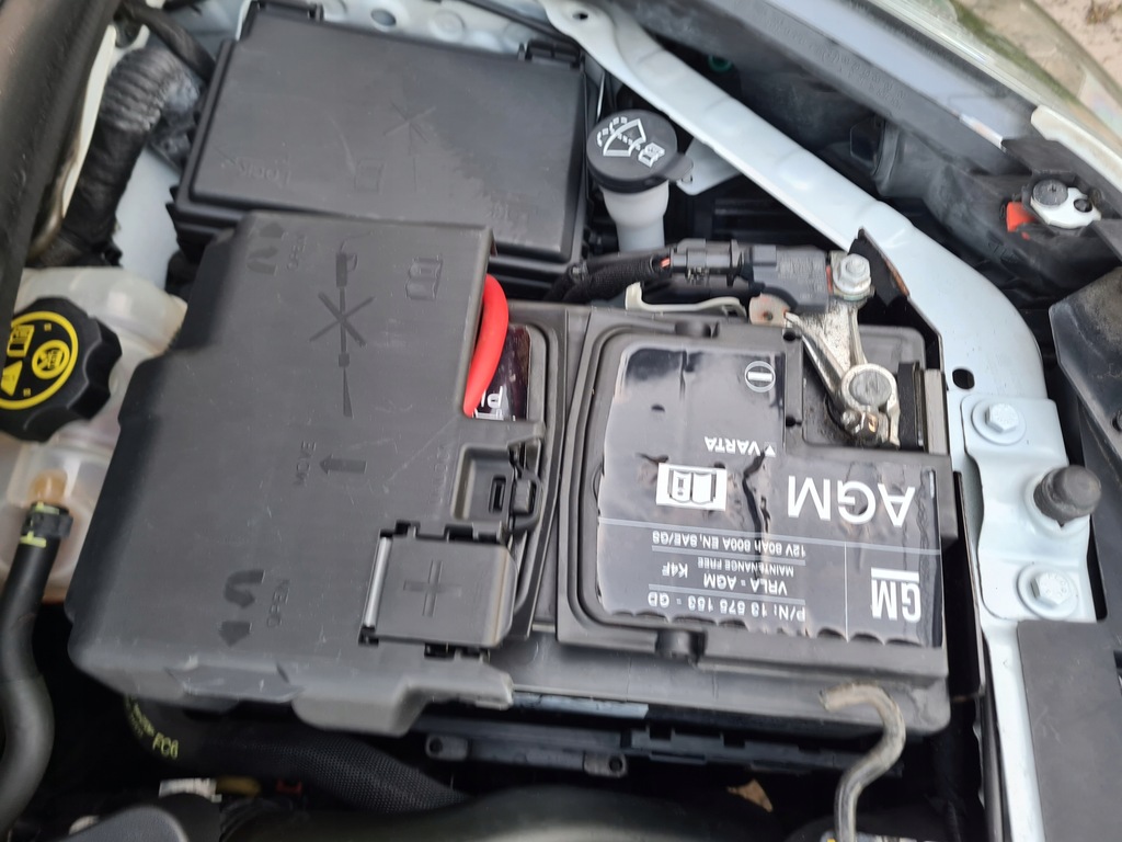 фото №1, Основание корпус аккумулятор opel meriva b 1.6 cdti