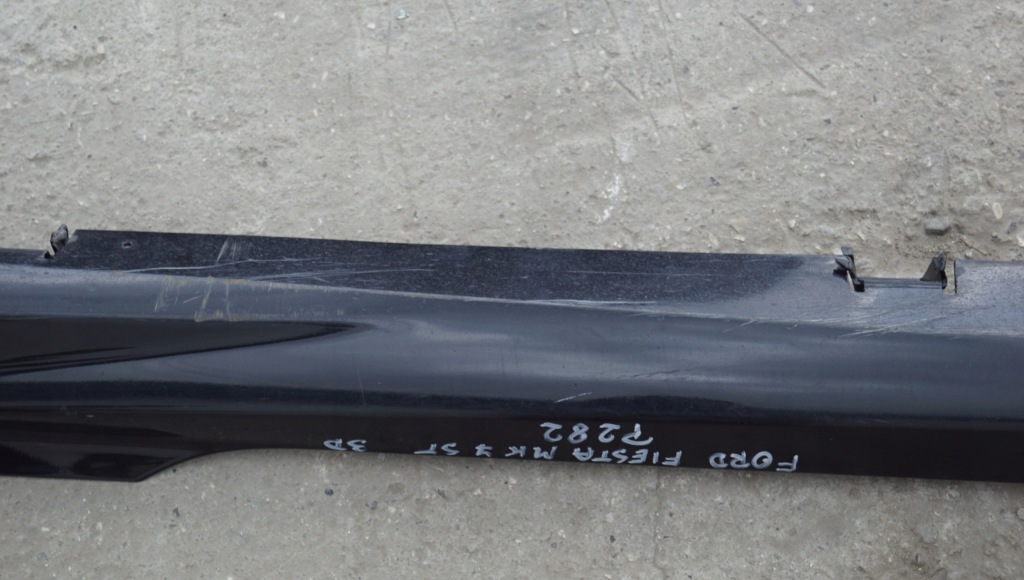 Поріг накладка поріг ліва ford fiesta mk7 st 3d c1bj-b10155-abw в Україні