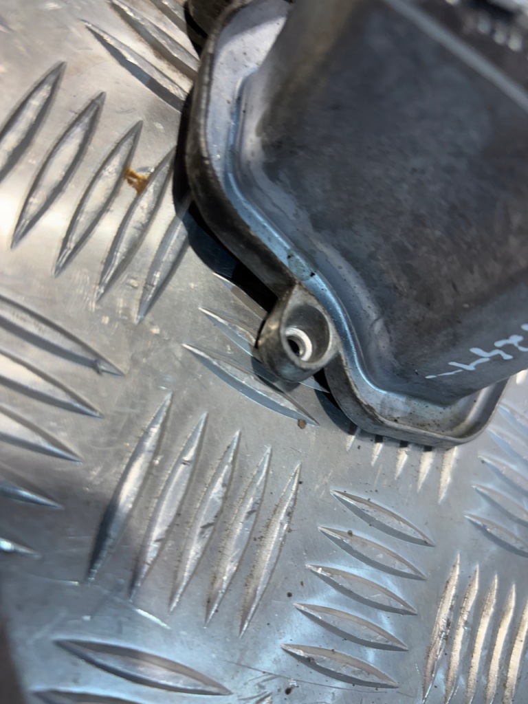 Купить Поворотник левый bmw f11 17173801