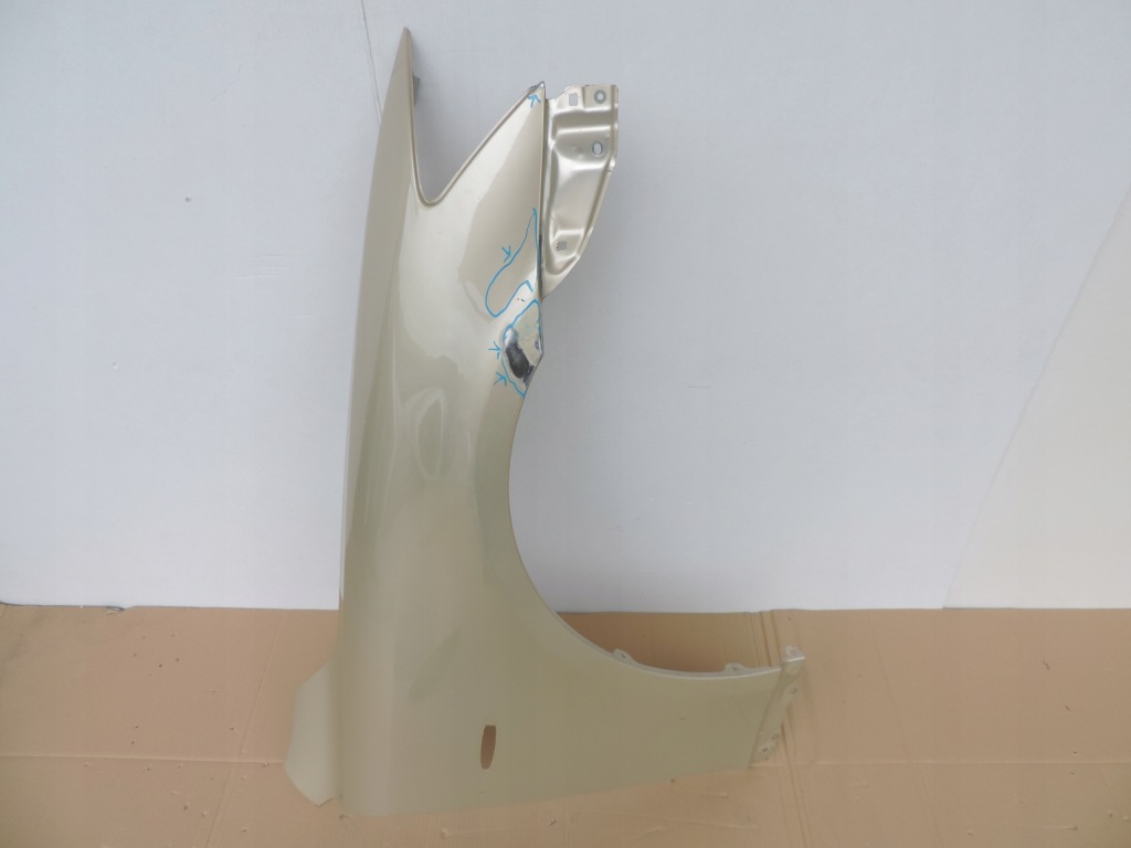 фото №1, Lexus is200 is-200 2005 2006 правый крыло перед