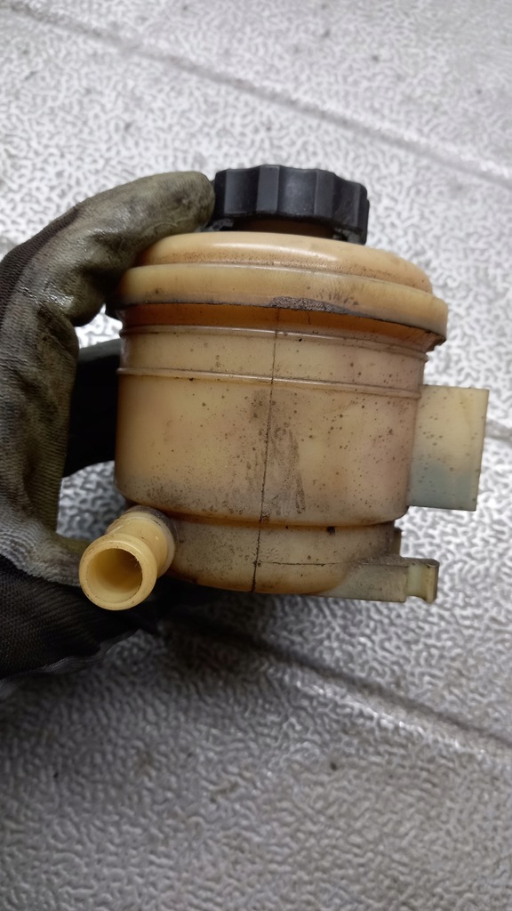 фото №4, Бачок усилителя hyundai accent 1.5b 01r