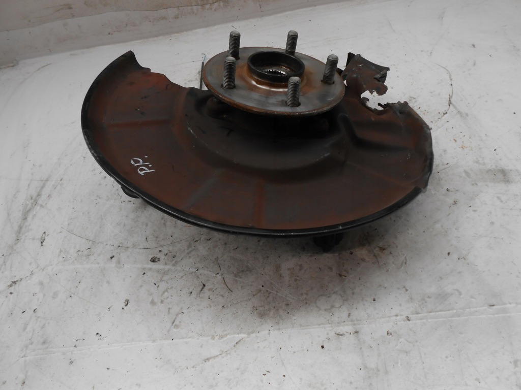 Toyota yaris 4 iv gr поворотный кулак правая ступица датчик abs передок  4321152070 в Украине