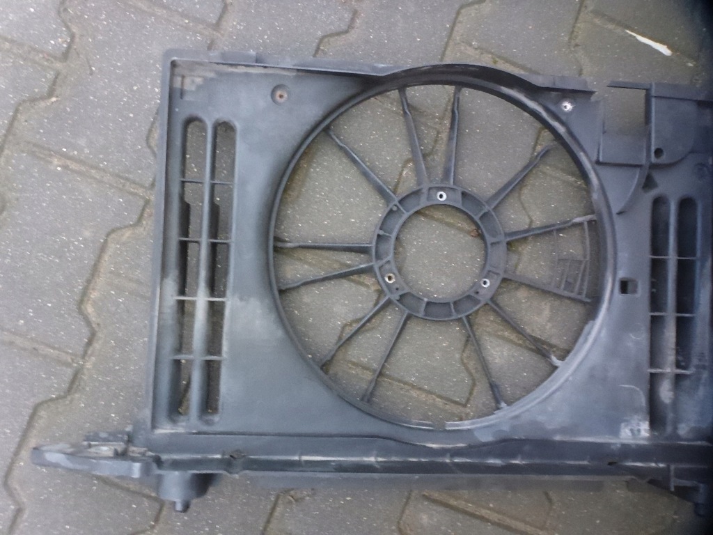фото №10, Toyota auris ii 12- корпус вентилятора оригинал