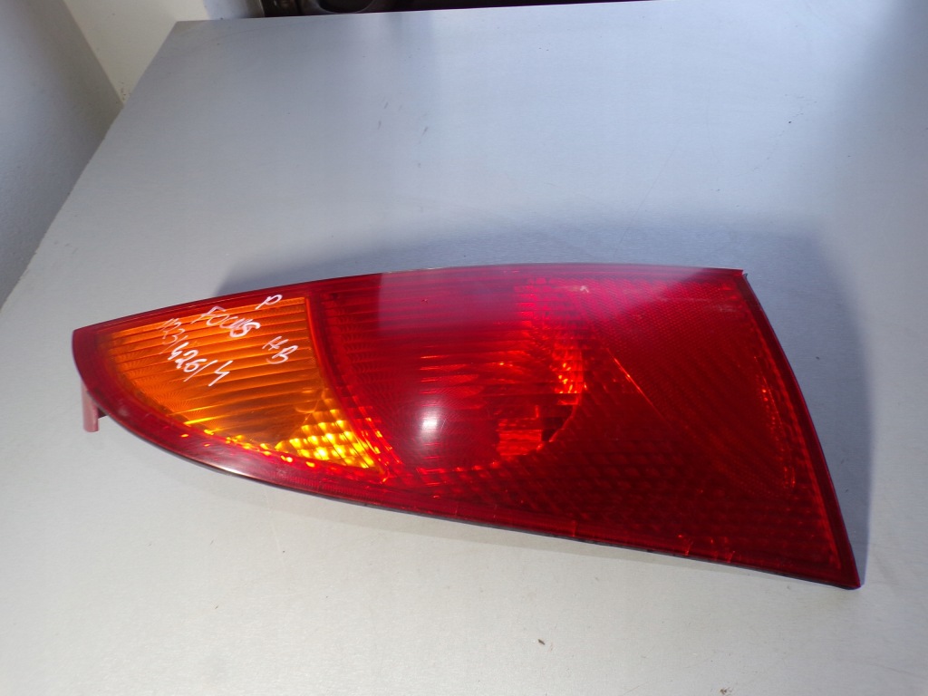 фото №1, Лампа задняя правая ford focus mk1 hb