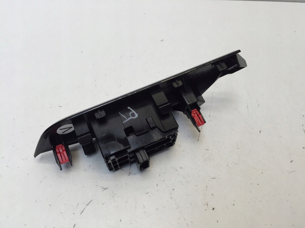 фото №2, Lexus ux 250h панель переключатель окон задняя правый