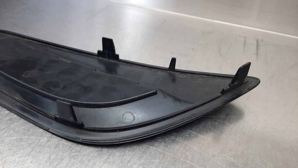 фото №7, Решітка бампера правий перед 31294130 volvo s60 v60 10-18r