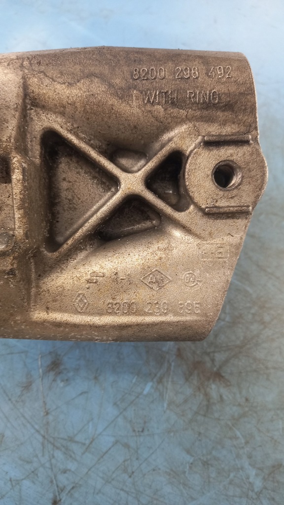фото №2, Кронштейн двигуна renault modus 1.5dci 04r