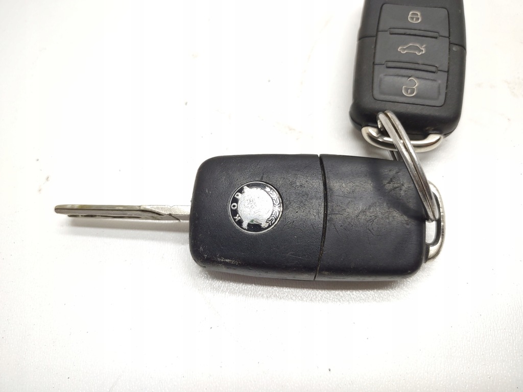 фото №13, Замок запалювання 2 x ключ вкладка кришка skoda fabia ii roomster оригінал europa