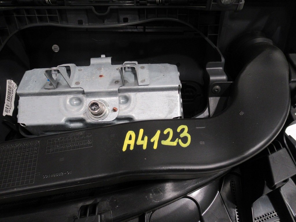 фото №8, Vw amarok 2h консоль + подушки безопасности + ремни 2h0819723b