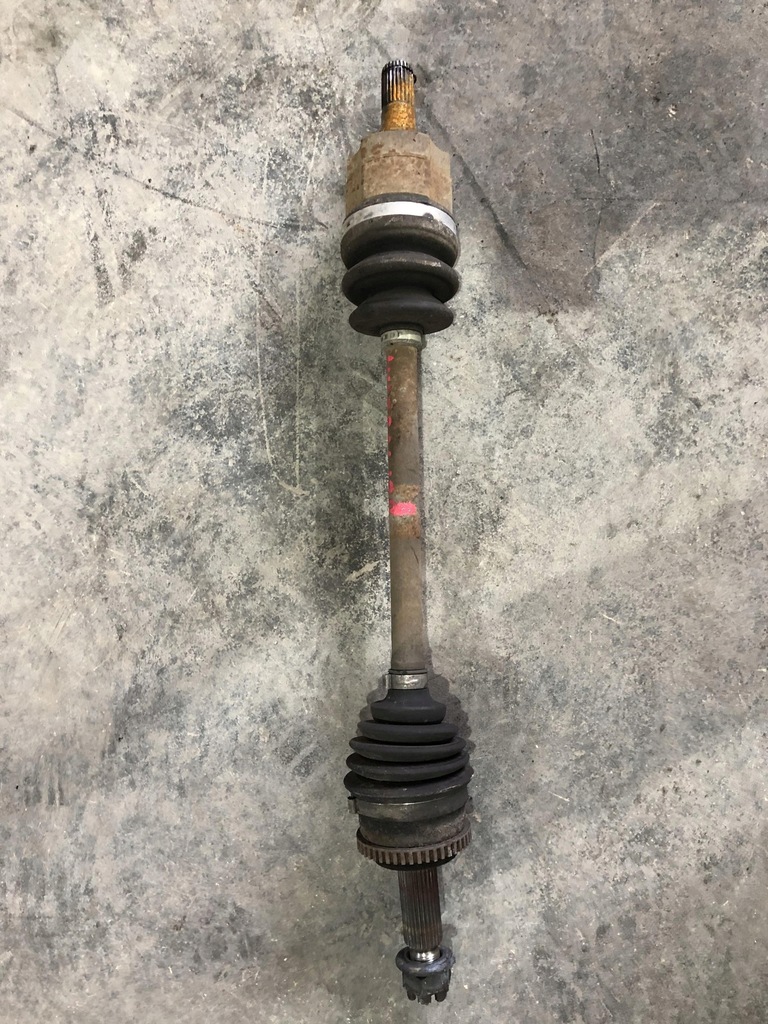 фото №5, Hyundai i30 i 1.4 109km приводной вал короткий левая