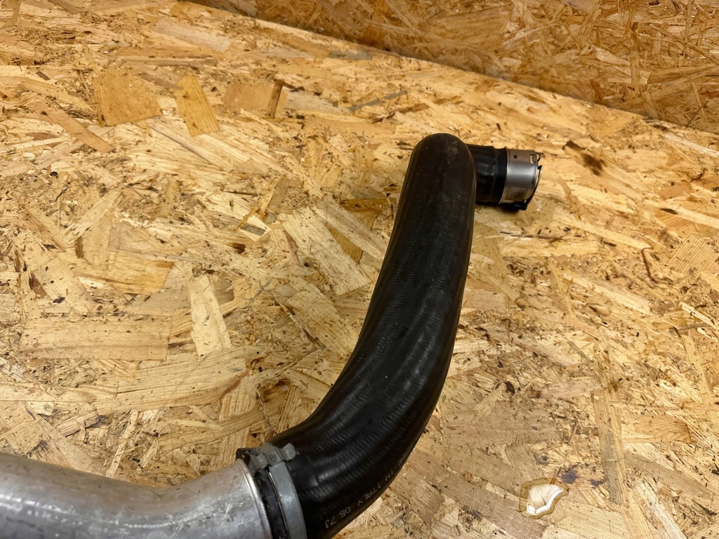 фото №8, Труба шланг повітря volvo xc60 ii 31422061 31679537 31439886