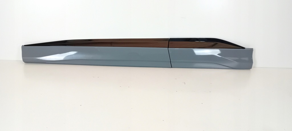 фото №1, Audi q4 e tron молдинг бічна двері ліва перед +задня комплект