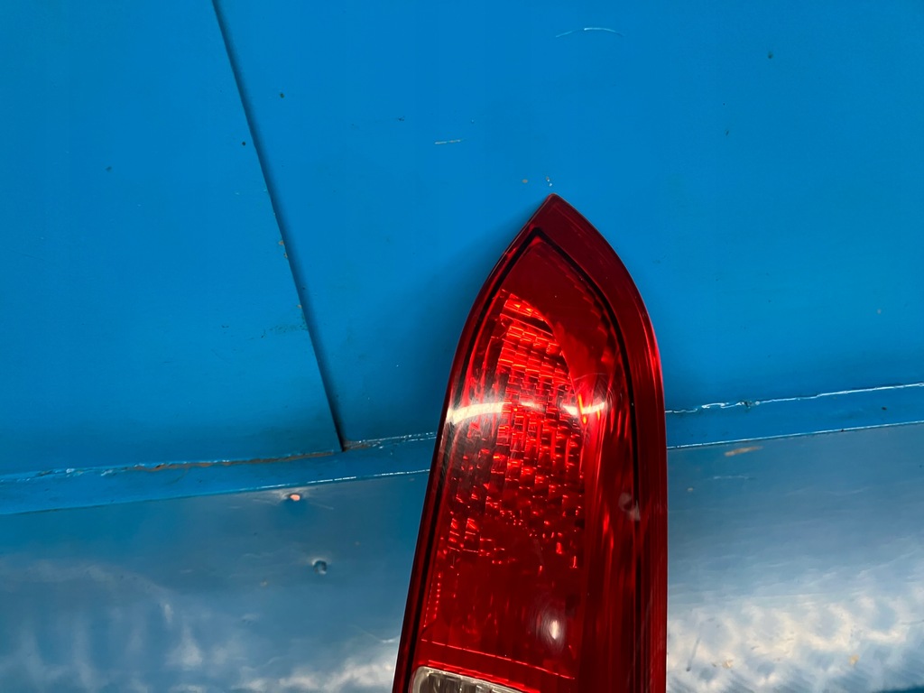 фото №8, Volvo v50 лампа правий задня права задня 30698921