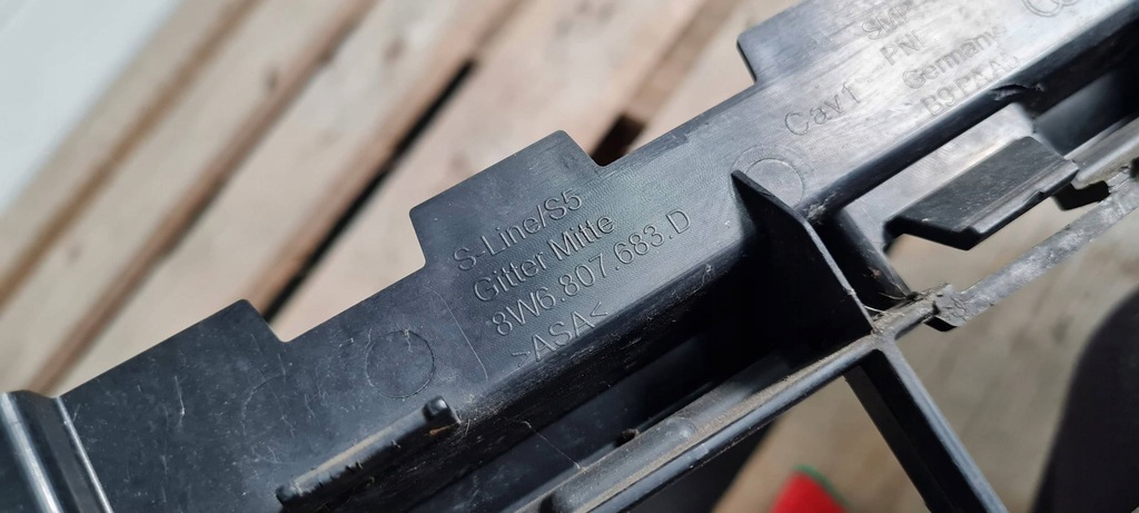 фото №10, A5 8w s5 lift решітка середня бампера перед передній sline 8w6807683d