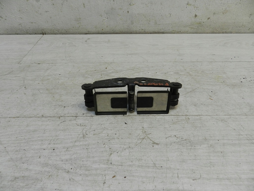 фото №1, Vw phaeton 5.0 tdi засувка кришки багажника задня